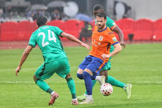 山东泰山雨战力克北京国安积分归零