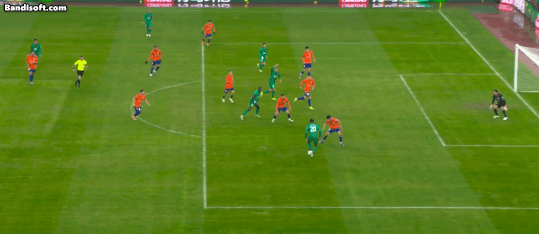 山东泰山雨战力克北京国安积分归零