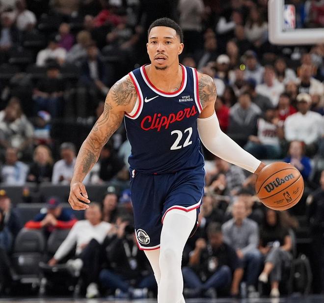 快船三名新星爆发助队取胜 公牛主场惨败