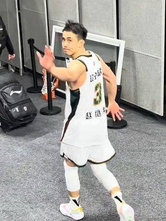 AI评球梅西登顶，辽宁男篮MVP实至名归