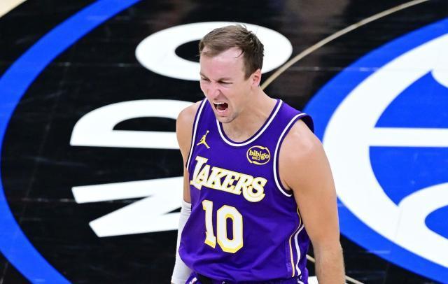 肯纳德三分绝杀助湖人逆转 阿里纳斯赛后道歉认